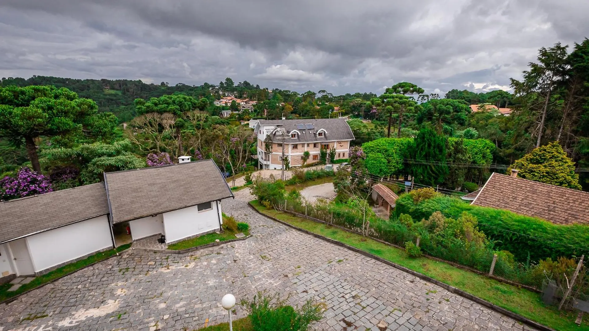 Villa Hegus Suites E Chales Com Hidro Lareira E Ar Condicionado Campos do Jordão 3*,  Brasil