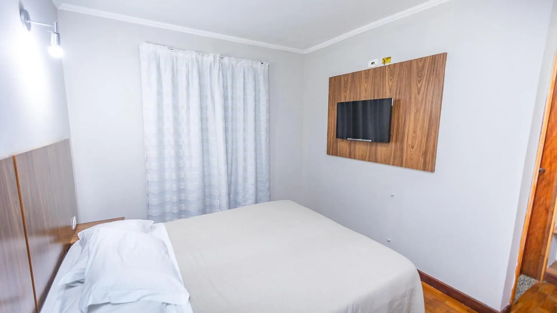 Suites E Chales Com Hidro Lareira E Ar Condicionado Villa Hegus Campos do Jordao