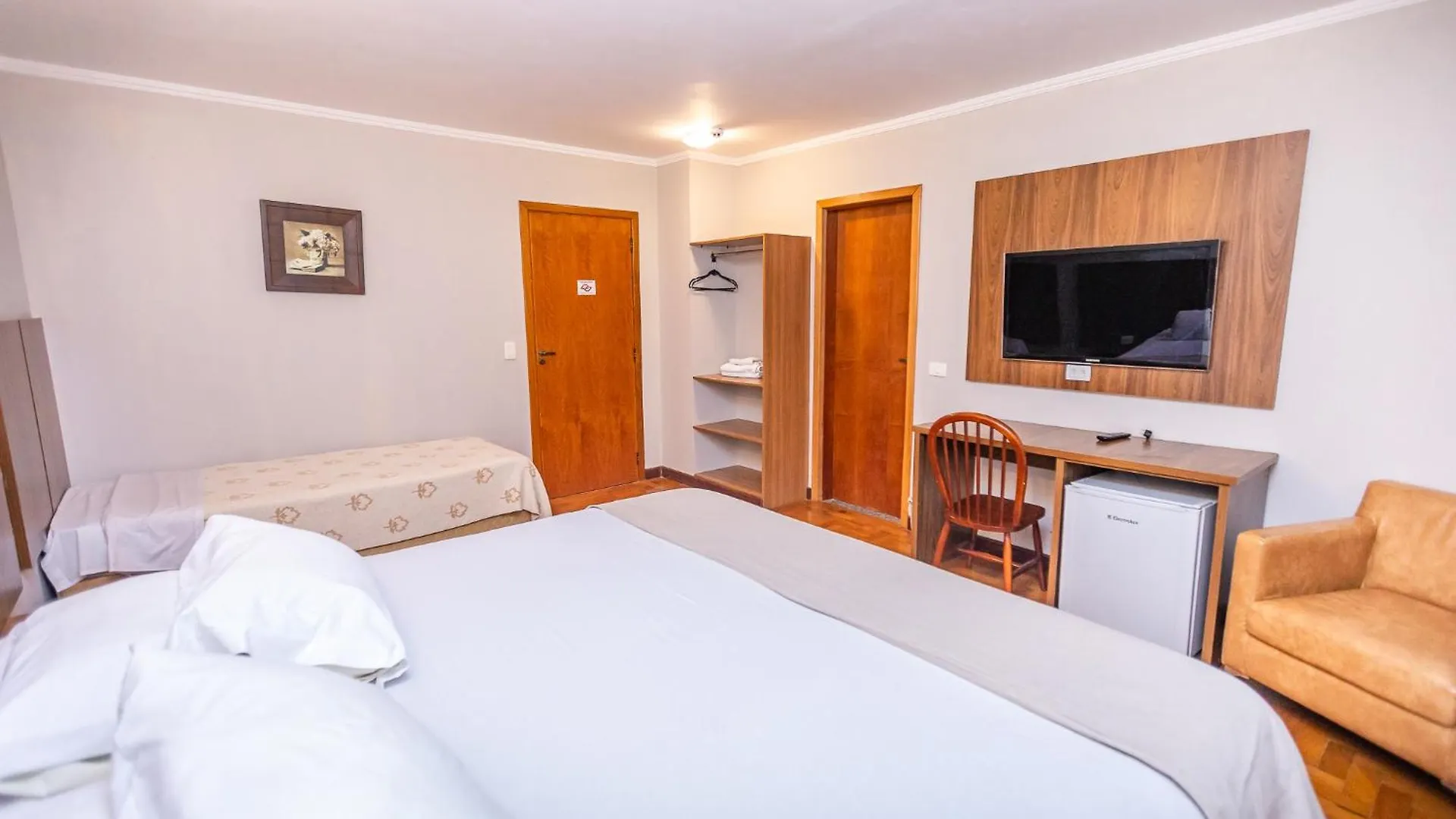 Suites E Chales Com Hidro Lareira E Ar Condicionado Villa Hegus Campos do Jordao 3*,  Brazil