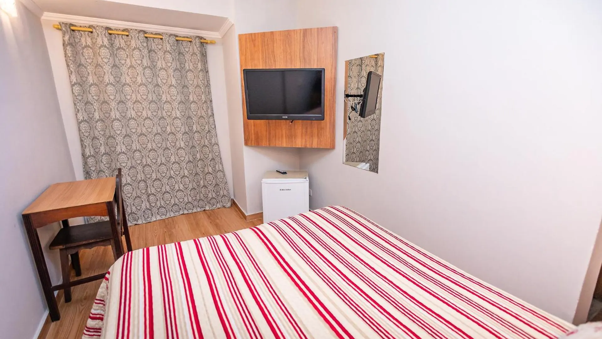 Inn Suites E Chales Com Hidro Lareira E Ar Condicionado Villa Hegus Campos do Jordao