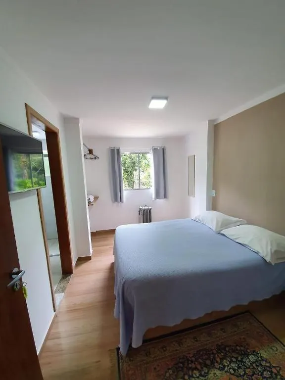 Suites E Chales Com Hidro Lareira E Ar Condicionado Villa Hegus Campos do Jordao 3*,